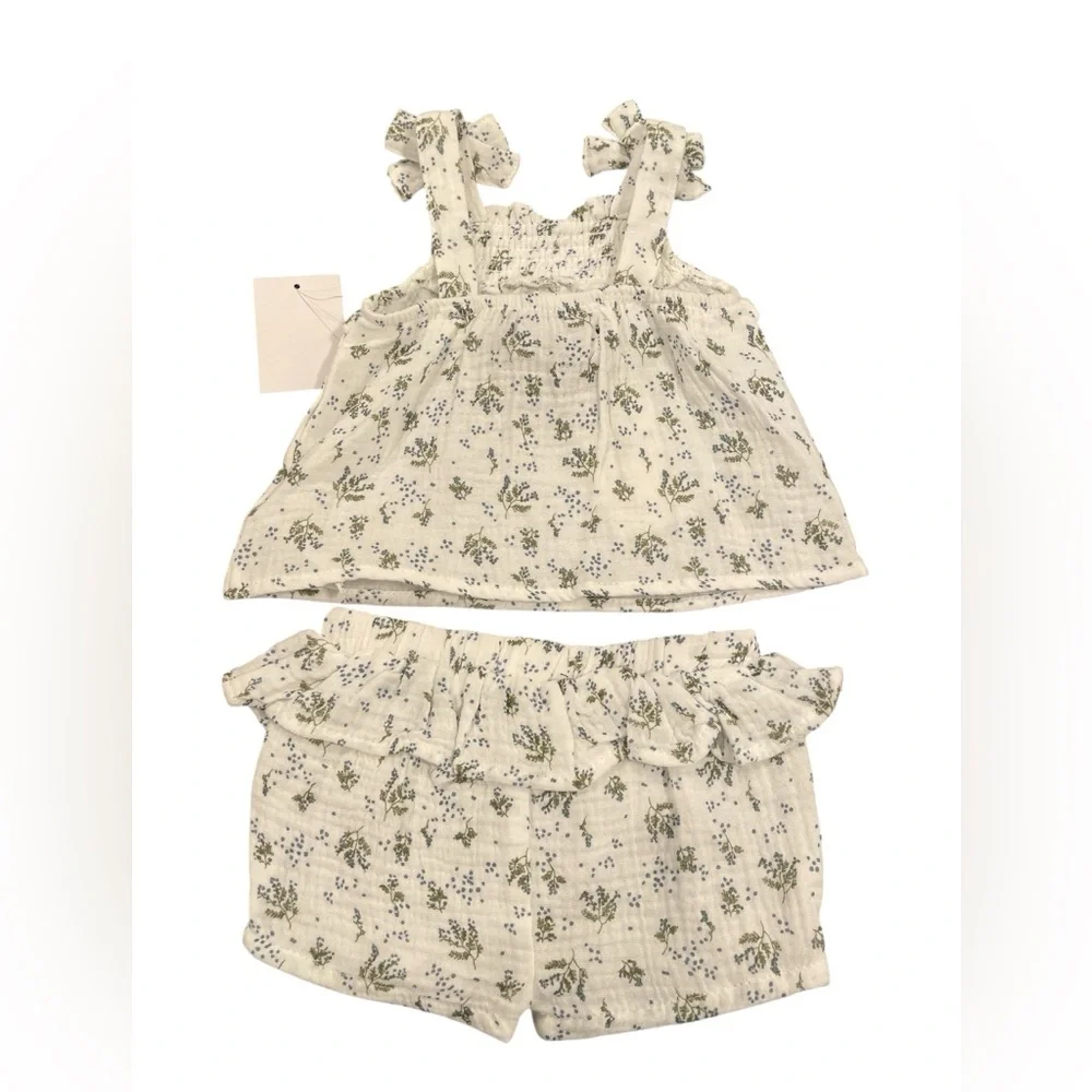 7 For All Mankind Girls Floral Print Matching Set Size 0-3 months.